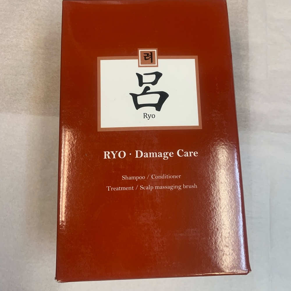 RYO shampoo conditioner treatment scalp massaging brush
